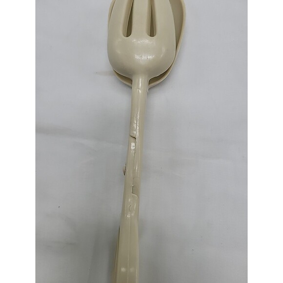 Mid Century Salad Tongs Hard Plastic Beige Color 11”  Hong Kong - Picture 7 of 16